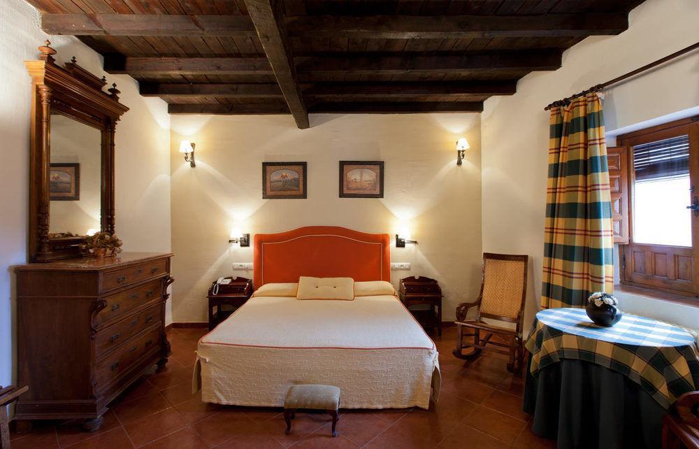 Hotel Resort Cueva Del Fraile Cuenca  Exterior photo